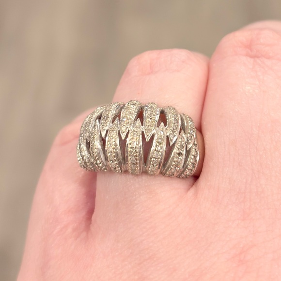 Vintage 10K Diamond filigree Dome Ring: White Gold Striped Cluster Size 8.25 - Picture 5 of 11